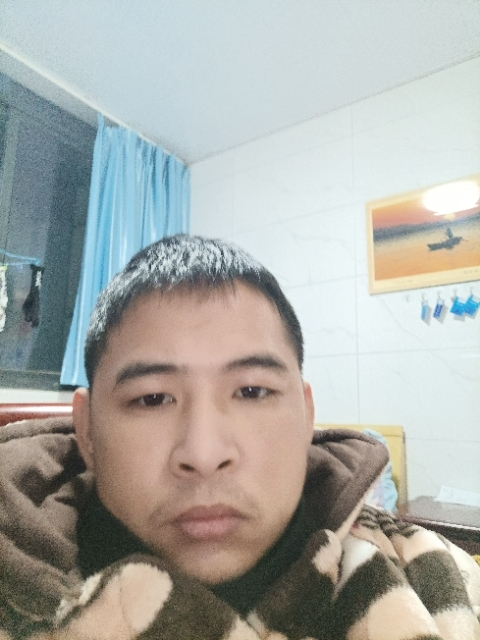 寂寞的第二张照片--宣城残疾人相亲网